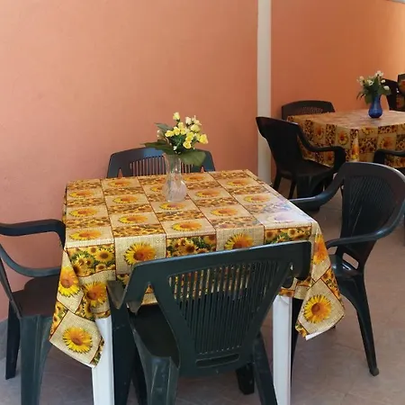 Due Delfini Bed & Breakfast *